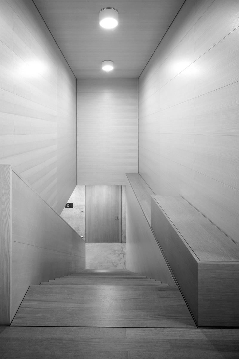 Image Detail Page 10