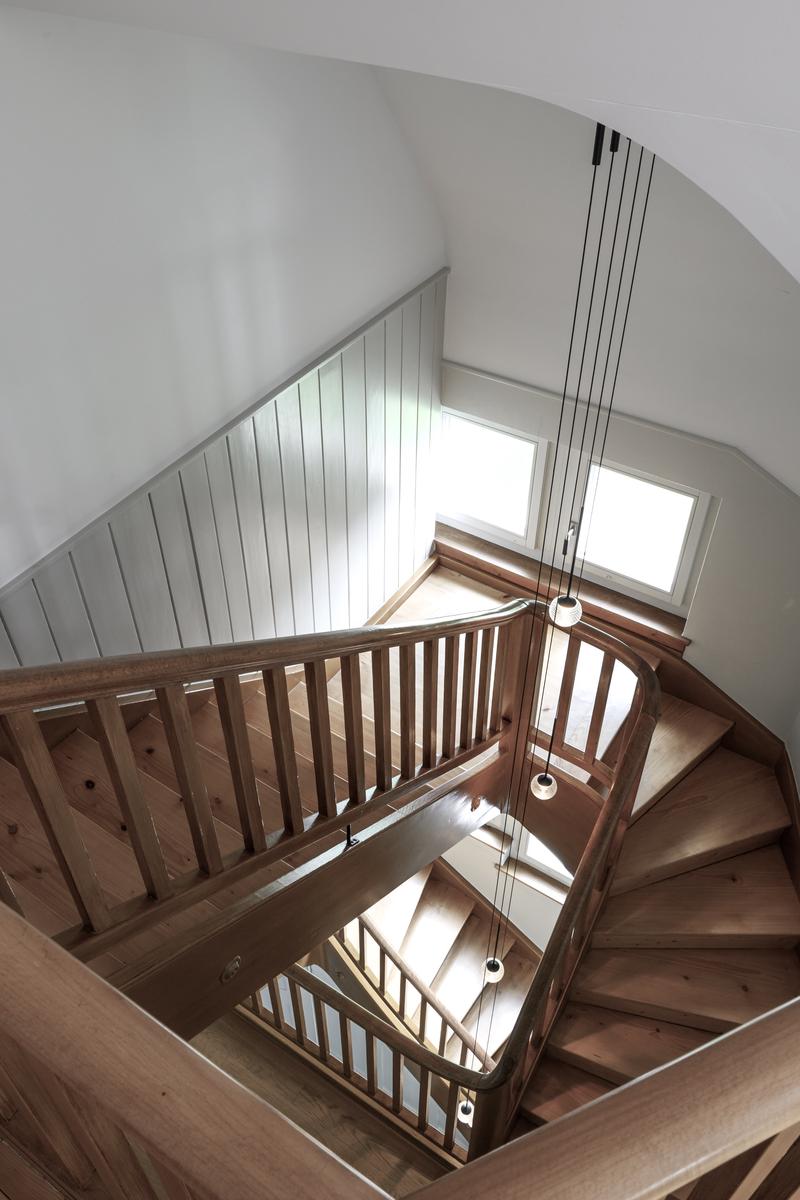 Image Detail Page 12