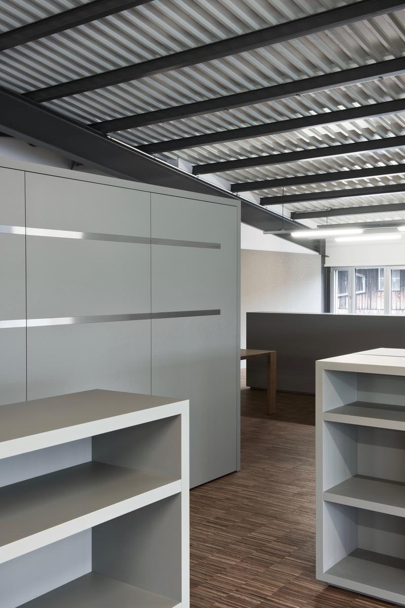 Image Detail Page 10