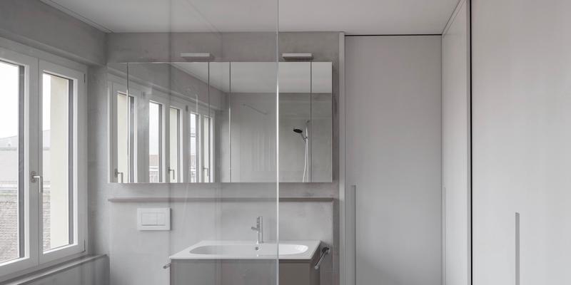 Image Detail Page 12